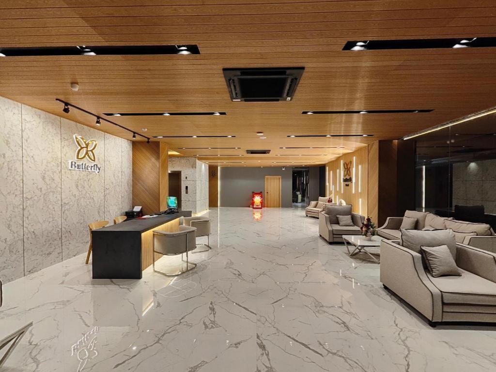 Butterfly Hotel Betong Ban Komo Sip Paet Екстер'єр фото